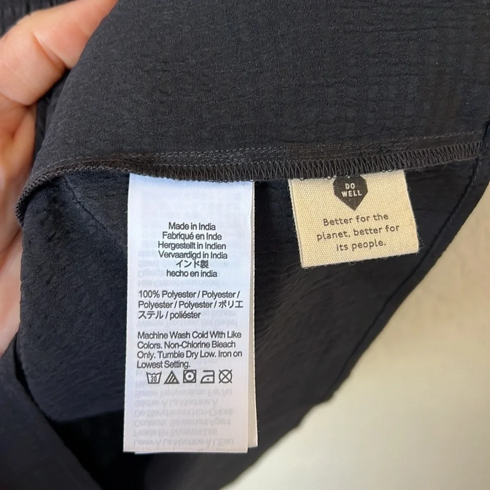 Madewell black seersucker puff sleeve blouse